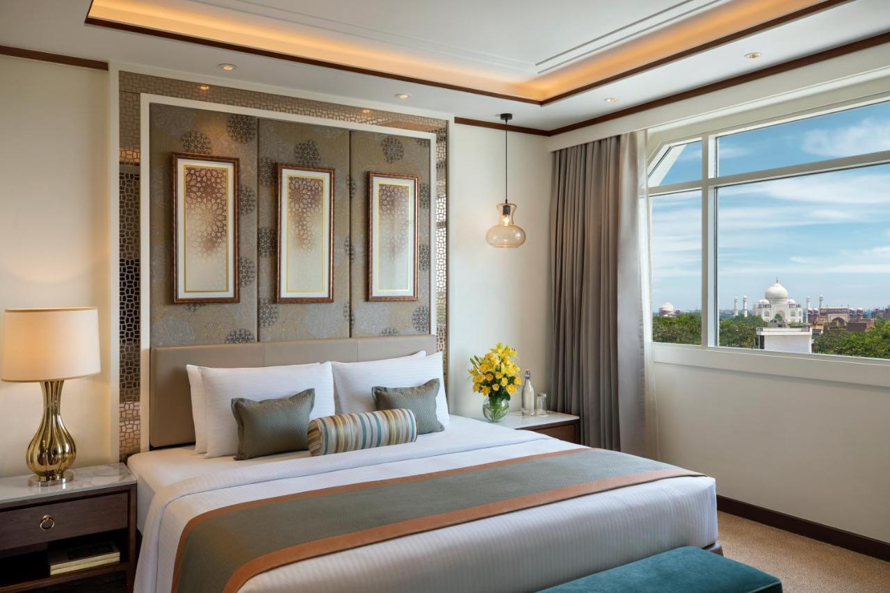 Tajview, Agra-Ihcl Seleqtions Hotel Agra  Kültér fotó A bedroom at Taj Bengal