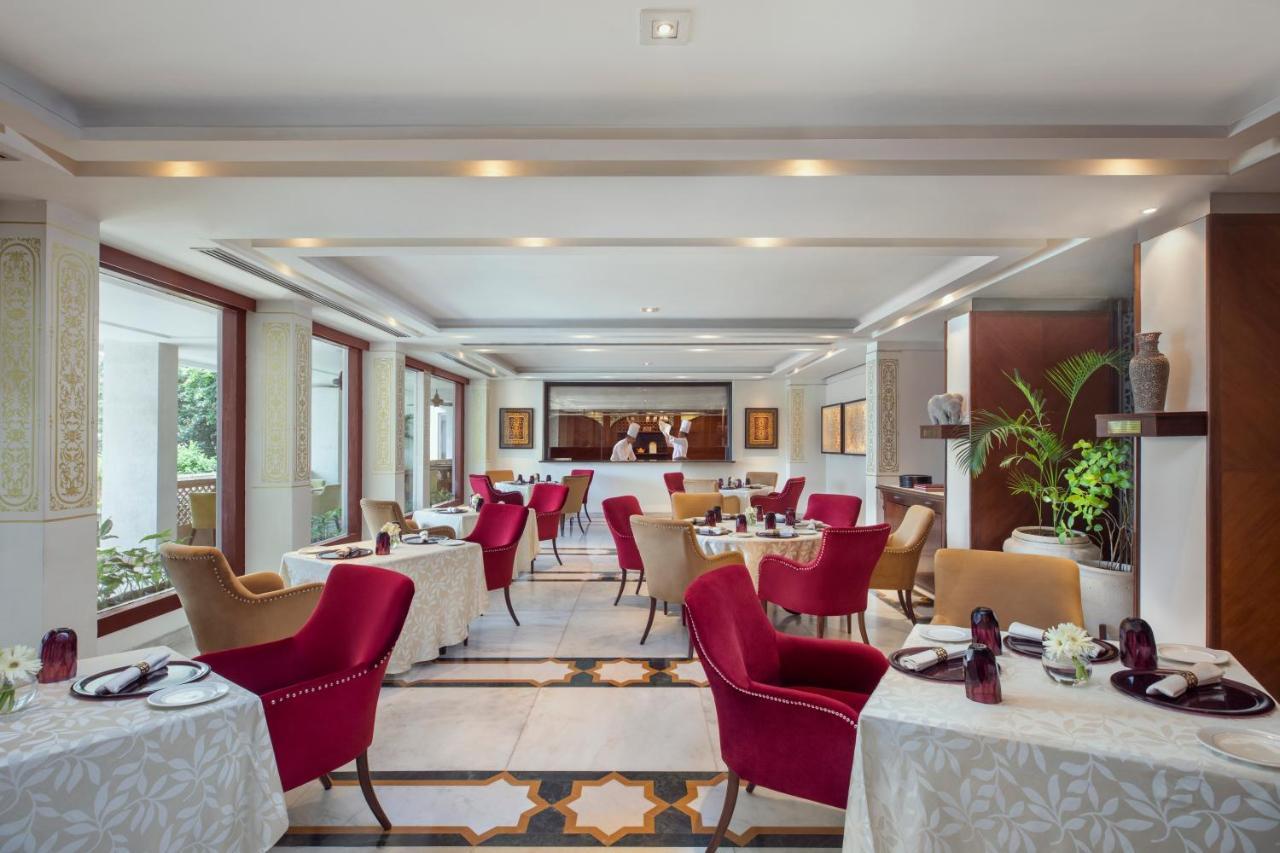 Tajview, Agra-Ihcl Seleqtions Hotel Agra  Kültér fotó The restaurant