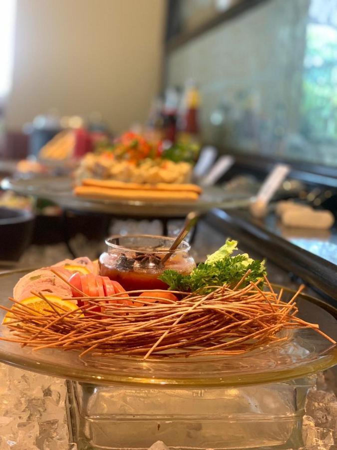 Tajview, Agra-Ihcl Seleqtions Hotel Agra  Kültér fotó A fruit salad