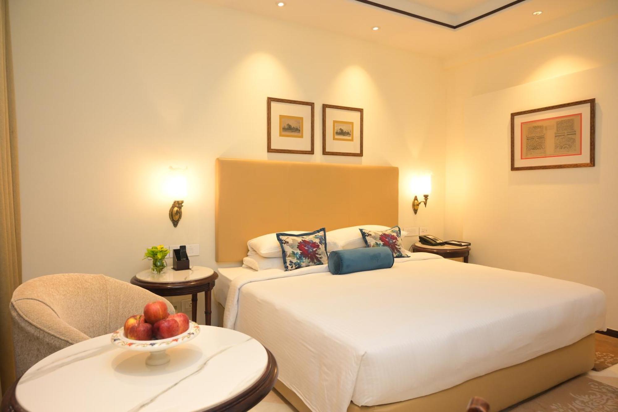 Tajview, Agra-Ihcl Seleqtions Hotel Agra  Szoba fotó A room at the hotel