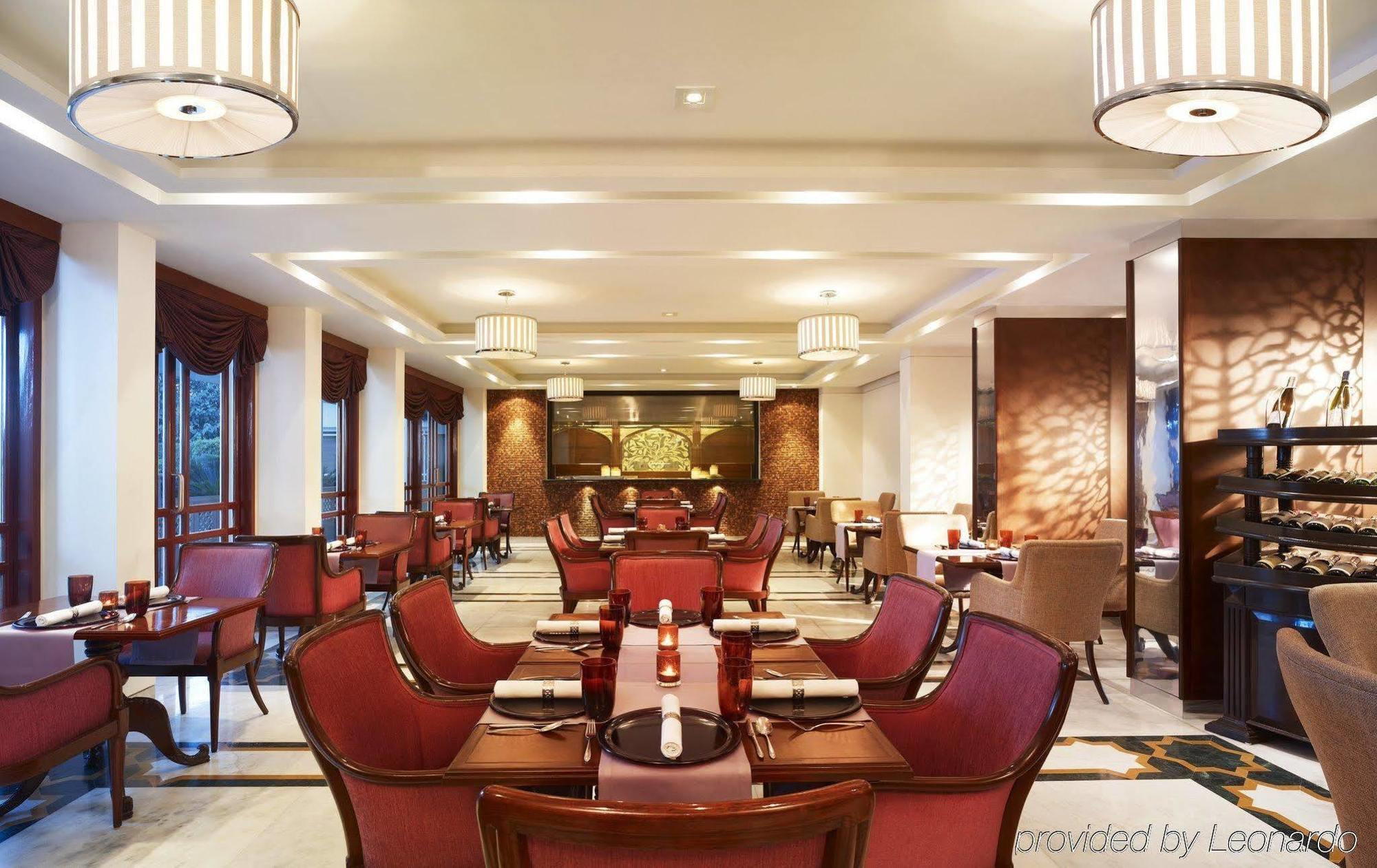 Tajview, Agra-Ihcl Seleqtions Hotel Agra  Étterem fotó The restaurant